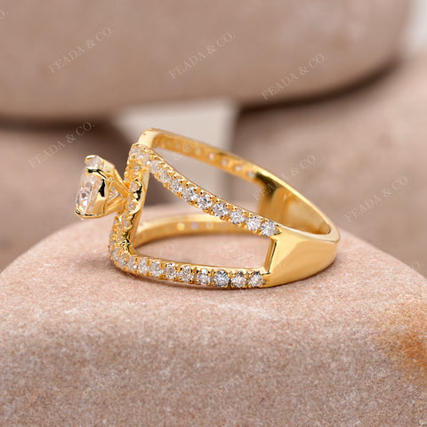 Round Moissanite Diamond Halo Ring